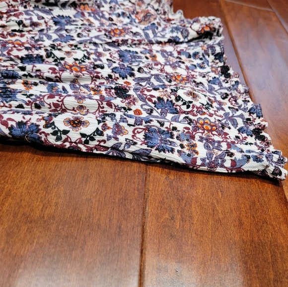 American Eagle Shorts Jumpsuit Keyhole Buttons Size XXS, but Fits Like Small - Picture 13 of 16